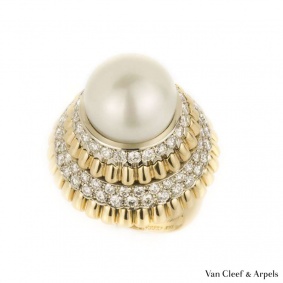 Van Cleef & Arpels 18k Yellow Gold Wedding Cake Ring c.1970